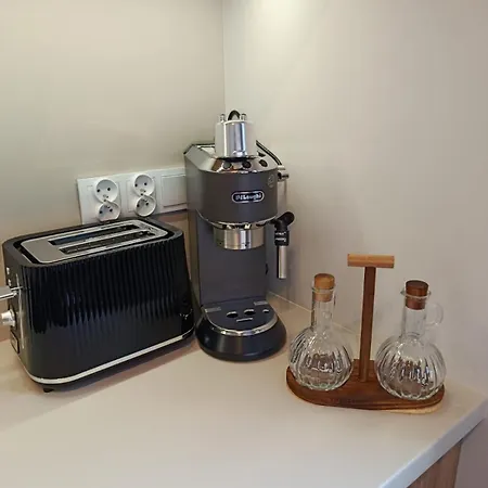 Ostoja Lux 7 Apartment *