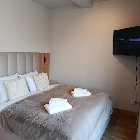Apartament Ostoja Lux 7 *
