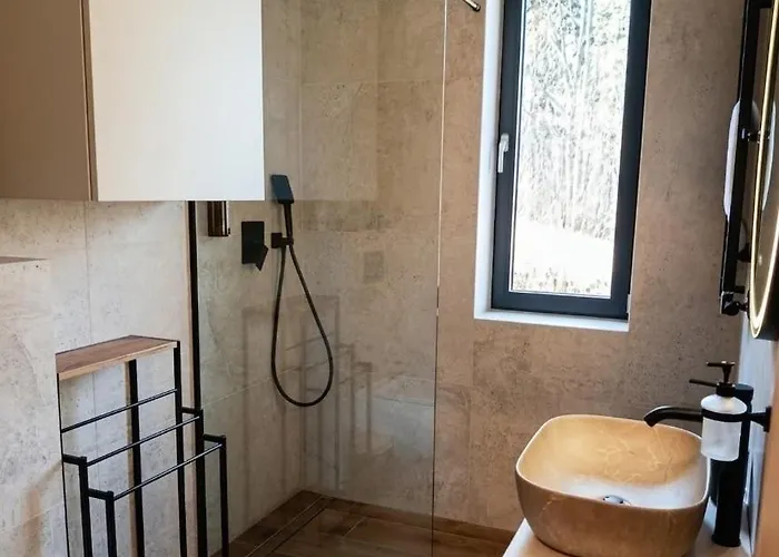 Ostoja Lux 7 Apartment *